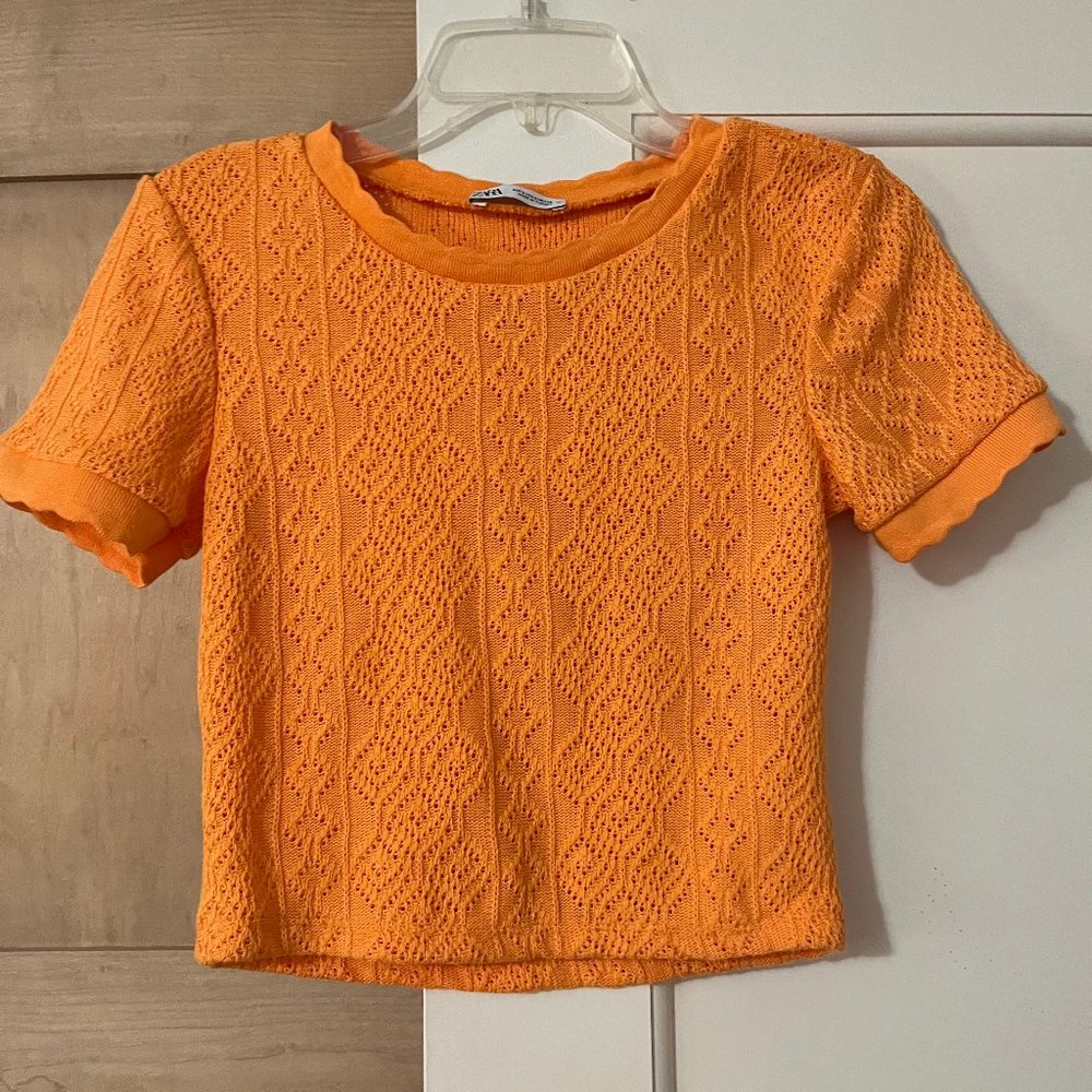Orange top